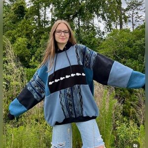One Of A Kind O/S Billie Ellish Hoodie. 💙⚡️